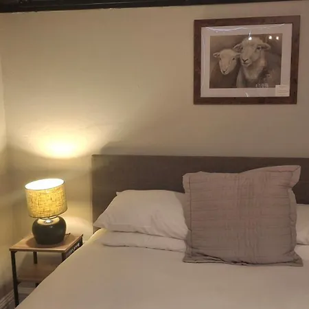 Woolpack Мини-отель 2*